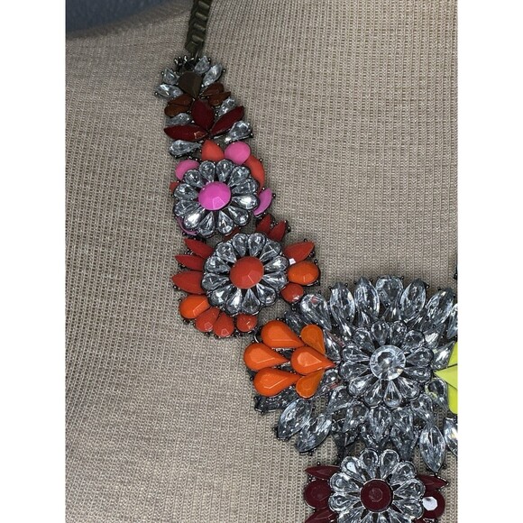 Dillard’s Rainbow Peacock Statement Crystal Gem Necklace Glam Party - Picture 4 of 6